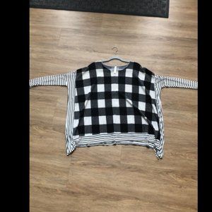 Paisley Grace Boutique Plaid Poncho - Small